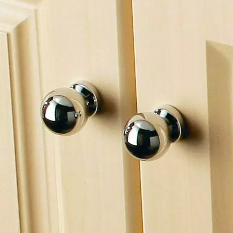 Heritage Bathrooms Heritage - Caversham Single Door Mirrored Wall Cabinet With Chrome Handle - Various Colour Options 2 Heritage Bathrooms Heritage - Caversham Single Door Mirrored Wall Cabinet With Chrome Handle - Various Colour Options - Image 2