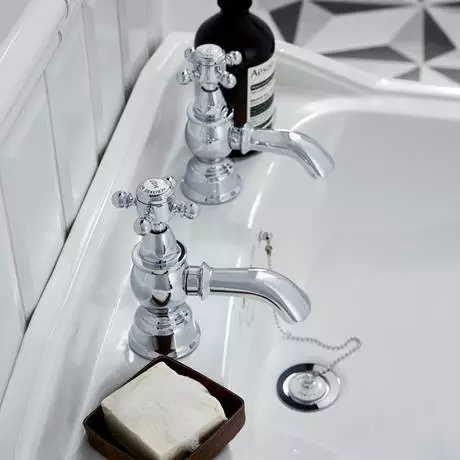 Heritage Bathrooms Heritage - Hartlebury Basin Pillar Taps - Chrome - THRC00 2 Heritage Bathrooms Heritage - Hartlebury Basin Pillar Taps - Chrome - THRC00 - Image 2